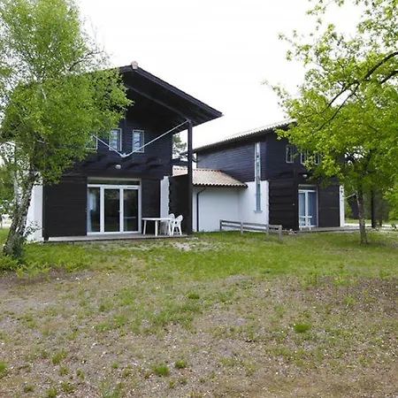 Goelia La Marina De Talaris Апарт-отель Лакано
