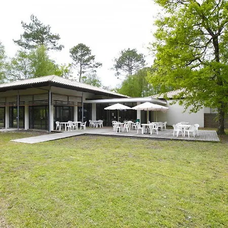 Appart hôtel Résidence Goélia La Marina De Talaris 3*